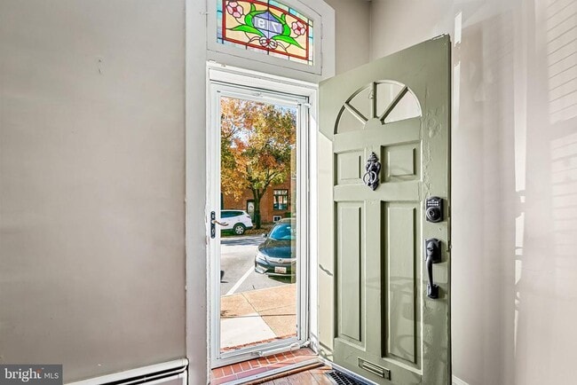 Photo - 719 S Montford Ave