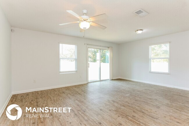 Photo - 522 Eiseman Wy