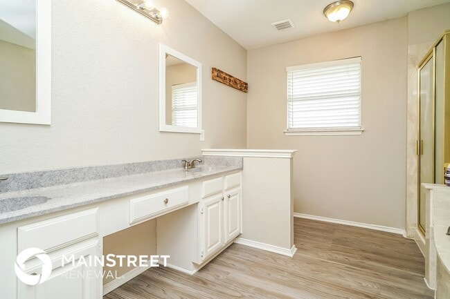 Photo - 6615 W Lynn Creek Dr