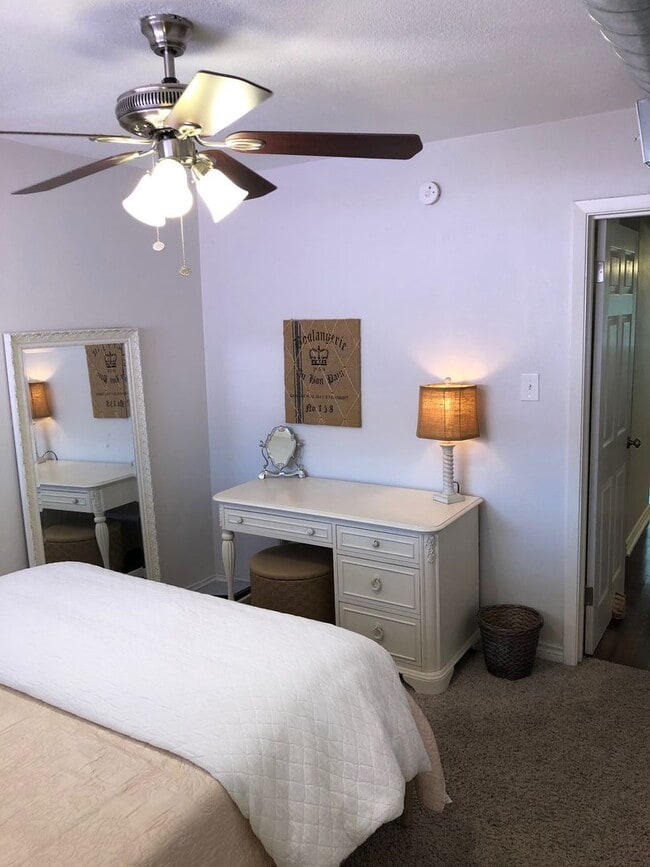 Photo - 1510 W 6th St Condo Unit 207