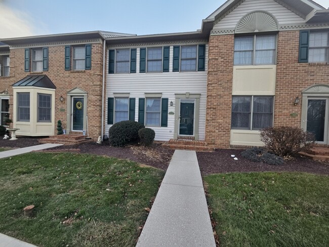 Building Photo - 521 Cobblestone Ln