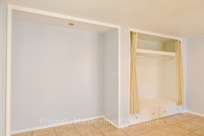 Photo - Nice Studio Blocks to Beach Unidad 4819 Narragansett Ave