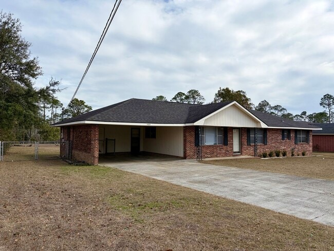 Building Photo - 3 Bed 2 Bath House