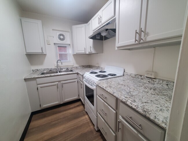 Photo - 54 N Morris St Unidad 1