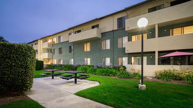 Exterior - Ocean Crest Apartments