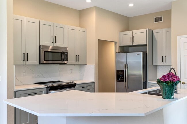 Photo - 9 St Andrews Ct