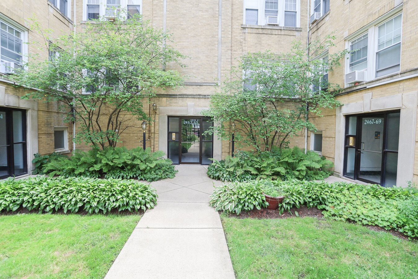 Photo - 2453 W Gunnison St Unit G