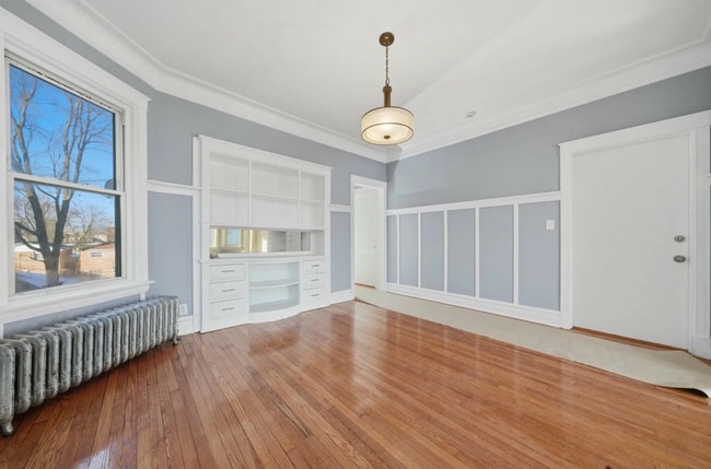 Photo - 7442 S Langley Ave