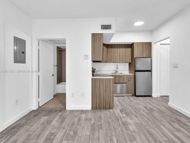 Photo - 557 Michigan Ave Unit 114