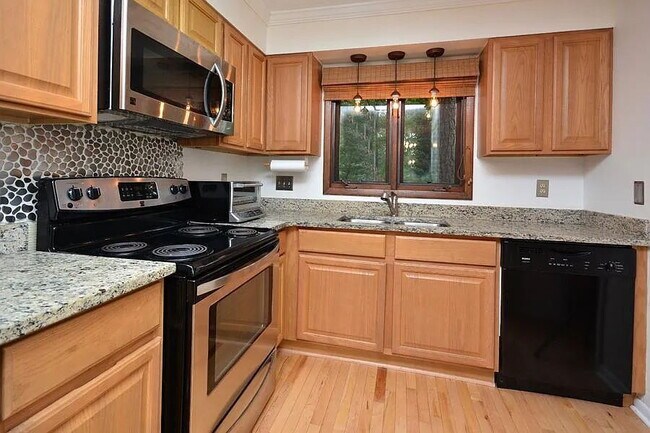 Photo - 124 Twisted Oak Pl Apartamento