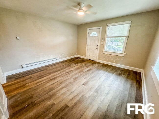 Photo - 804 Bancroft Ave