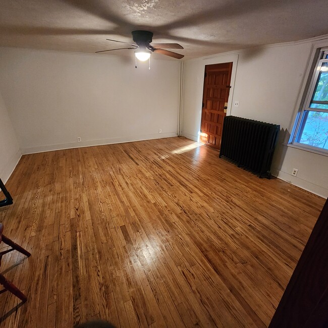 Photo - 629 Platt St Apartments