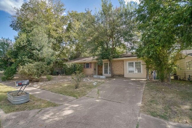Photo - 509 Treys Way