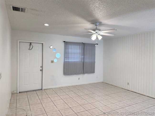 Photo - 5650 SW 26th St Unit 2