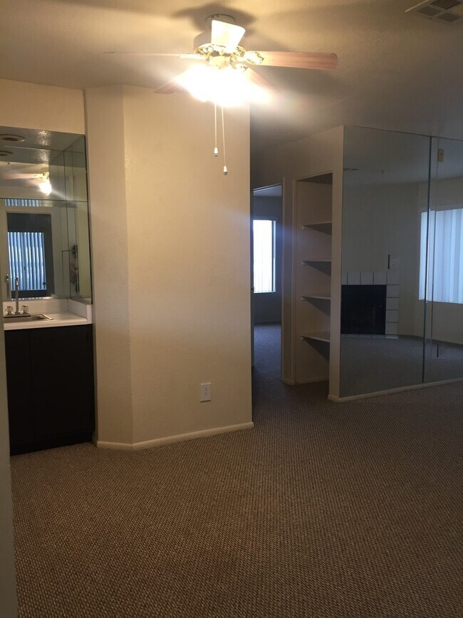 Photo - Gorgeous 3Bdrm 2 bath apartment