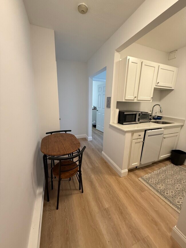 Photo - 111 Norway St Unit 404