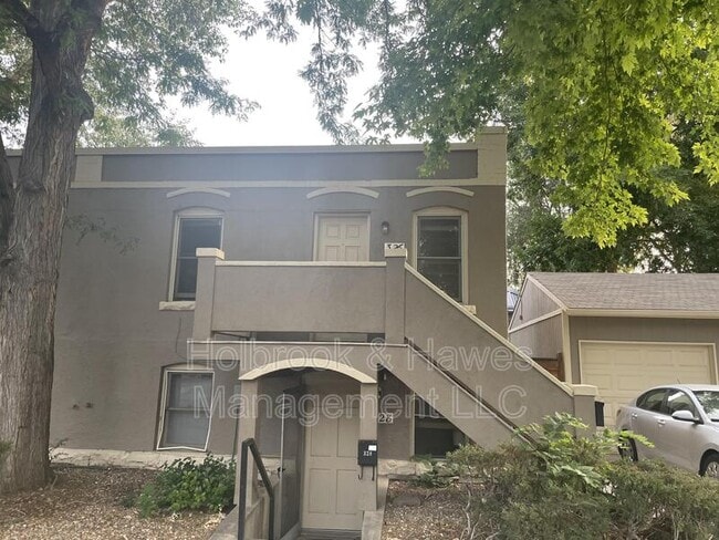 Photo - 326 W Myrtle St