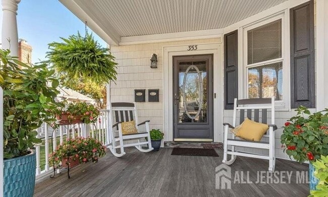 Photo - 353 Main St Unit B