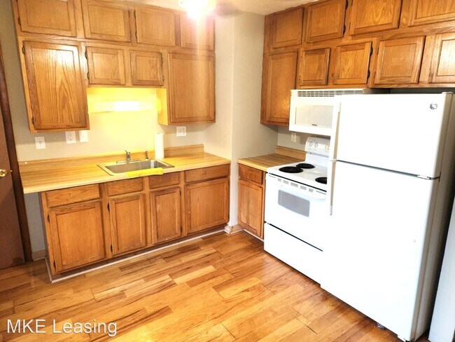 Photo - 3 br, 1 bath House - 8142 W Herbert Ave