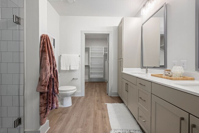 The LakeHouse on Wylie apartments — community photo