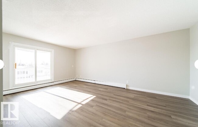 Photo - 3312-3105 105 Ave NW