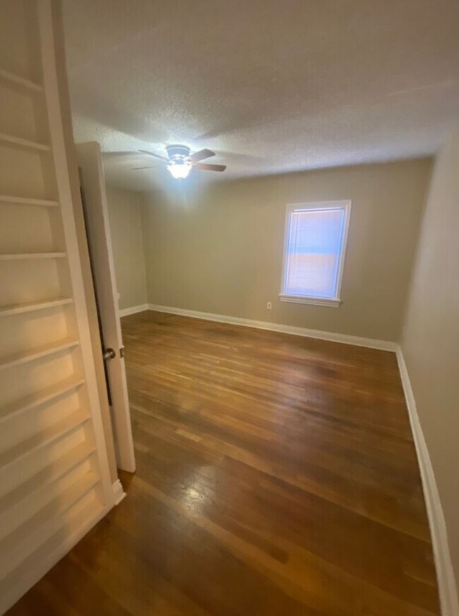 Photo - Spacious 2 Bedroom home