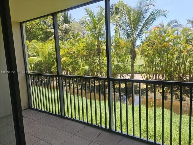 Building Photo - 20335 W Country Club Dr Unit 107