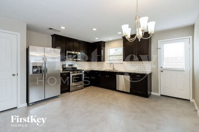 Photo - 1409 Woods Lake Ct