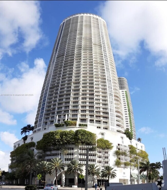 Building Photo - 1750 N Bayshore Dr Unit 5401 Rental