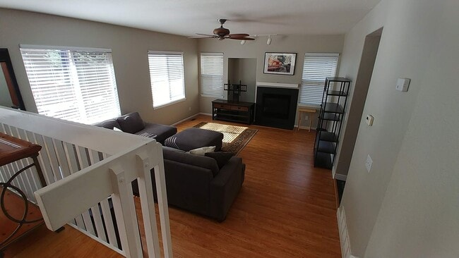 Photo - Beautiful 3 Bedroom Home Available ASAP!