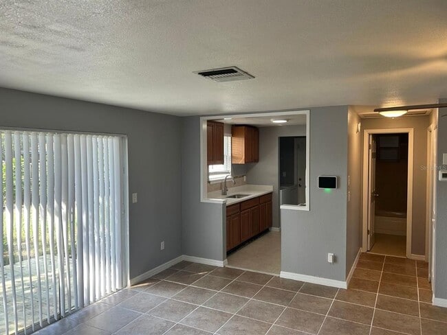 Photo - 5116 Kirkland Ave