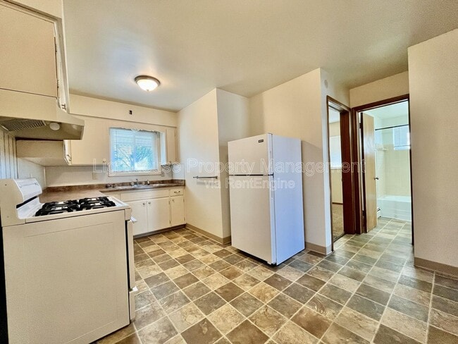 Photo - 1920 Porter St SW Unidad 4