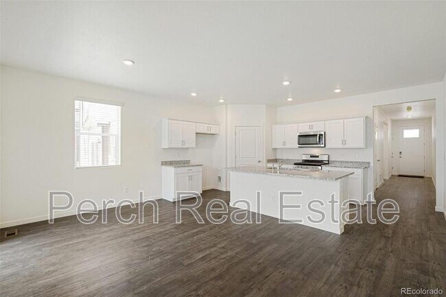 Photo - 9892 Cathay St