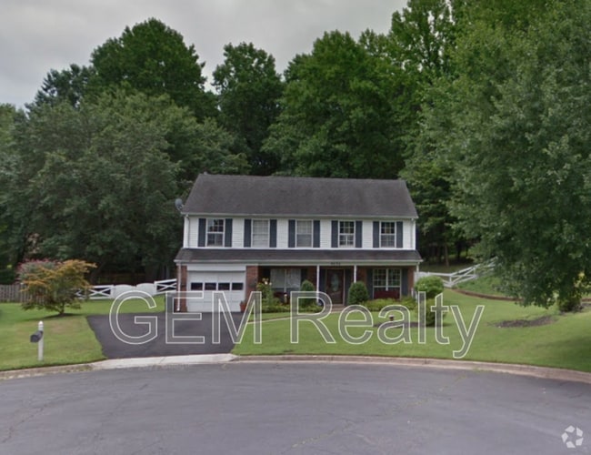 Building Photo - 6085 Ponhill Dr Rental