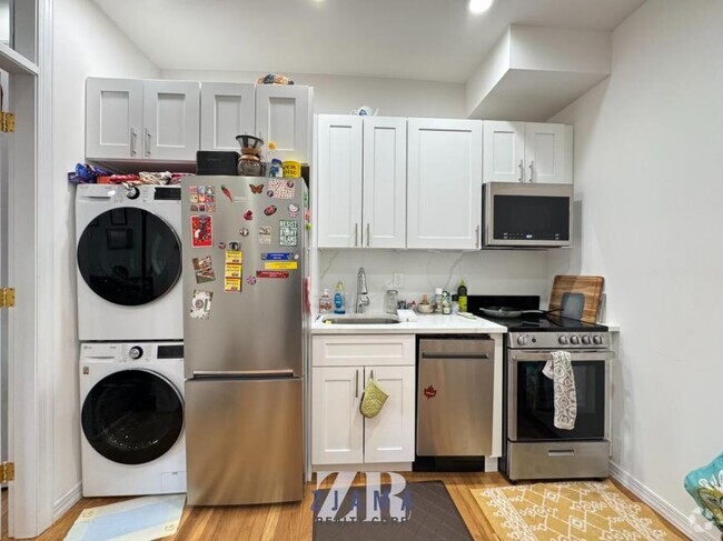 Building Photo - 2 bedroom in Brooklyn NY 11215 Unit 3L Rental