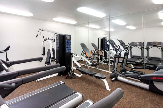 Photo - White Oak Gardens