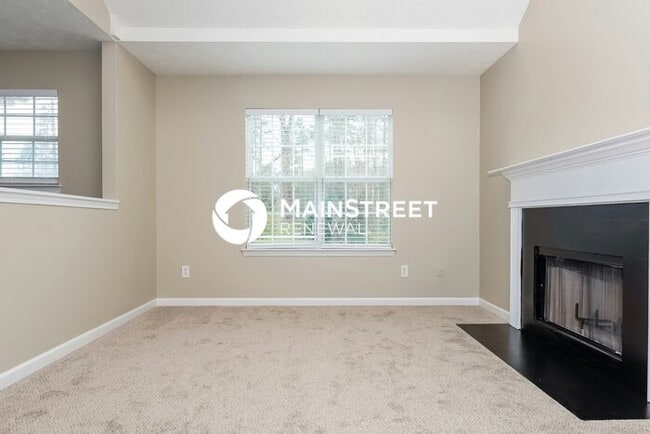 Photo - 5 Bedroom Pet-Friendly Home in Ellenwood, GA with Main Street Renewal