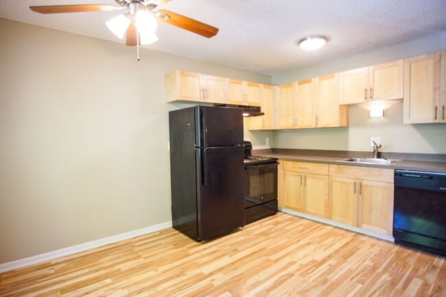 Photo - Spacious Two Bedroom in Heart of Buckman! Unit 1533