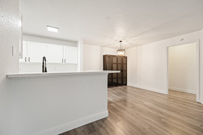 Building Photo - 10733 Braes Bend Dr Unit 10733