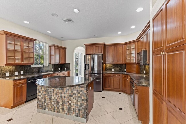 Photo - 6597 Marbletree Ln