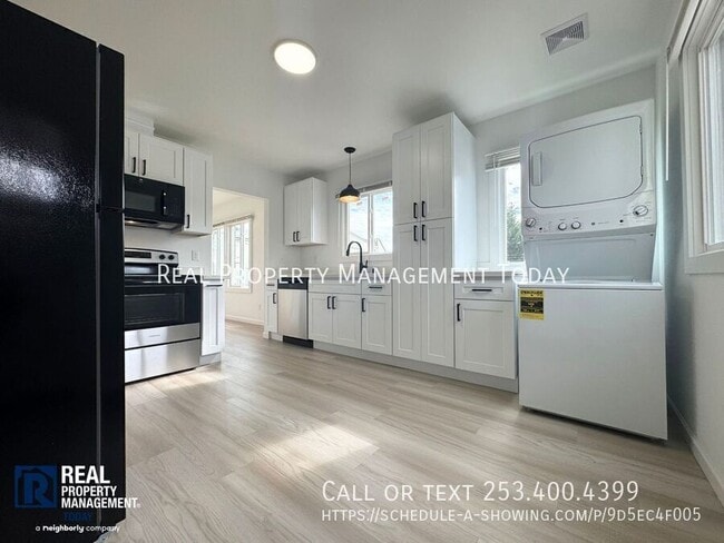 Photo - 8420 1/2 South Tacoma Way-1 Unit 1