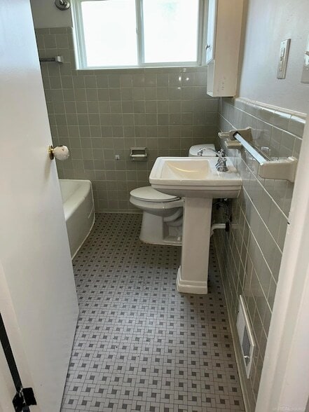 Photo - 26300 Fernwood St