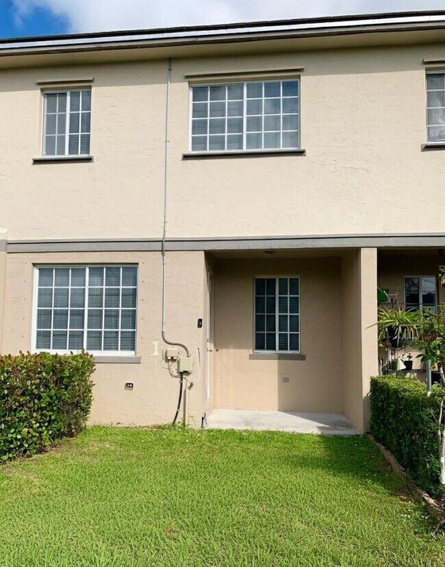 Photo - 2007 Nassau Dr