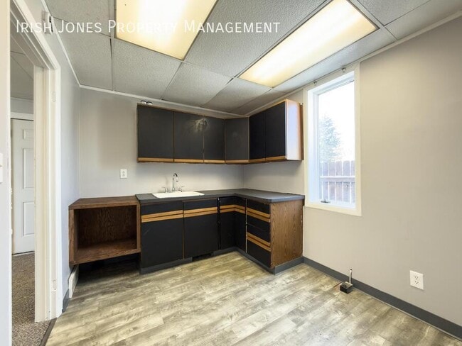 Photo - 1213 Walden Ave Unit Lower Front