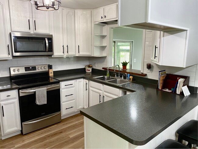 Photo - 6309 Maple Dr