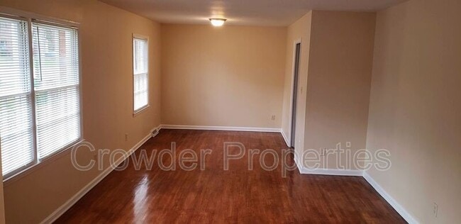 Photo - 5209 Caravel Ct