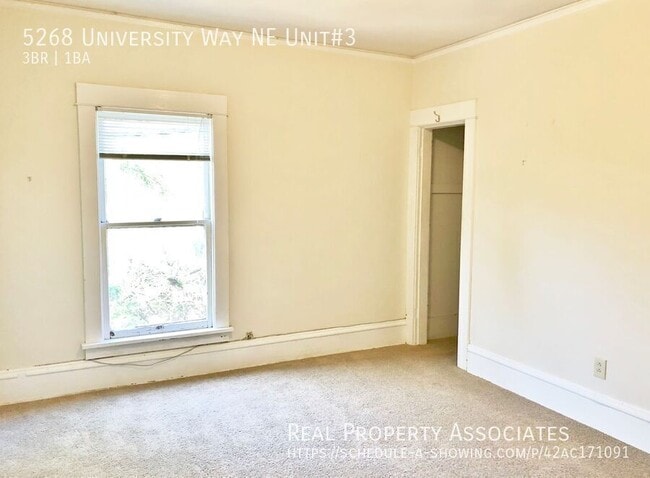 Photo - 5268 University Wy NE Unit #3