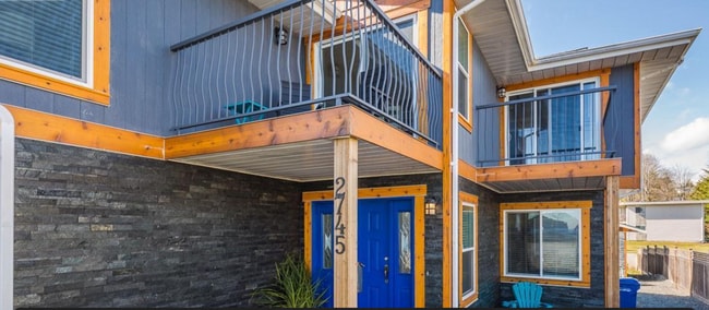 Photo - 2745 Departure Bay Rd