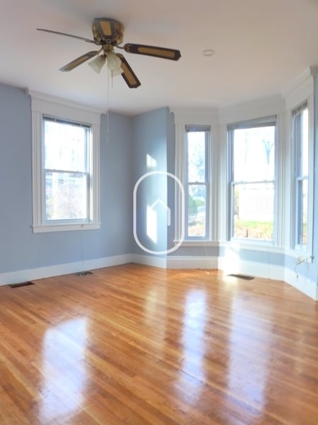 Building Photo - 29 Commonwealth Ter Unit A