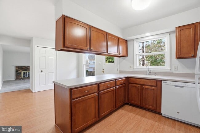 Photo - 9713 Waterline Dr